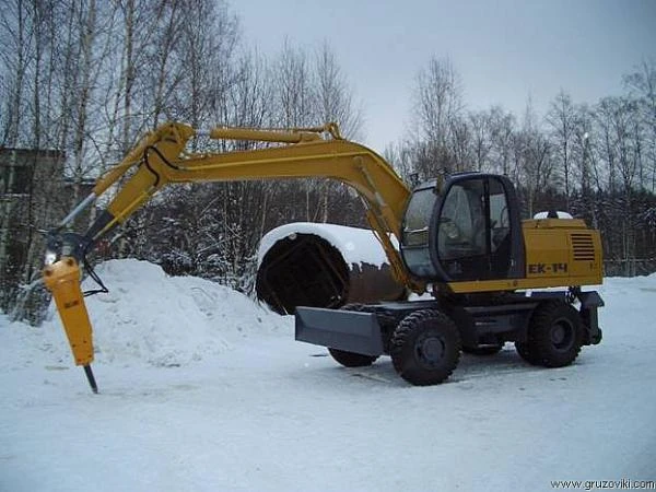 Фото Экскаватор и гидромолот