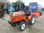 фото Японский мини трактор Kubota B1-15D в Воронеже