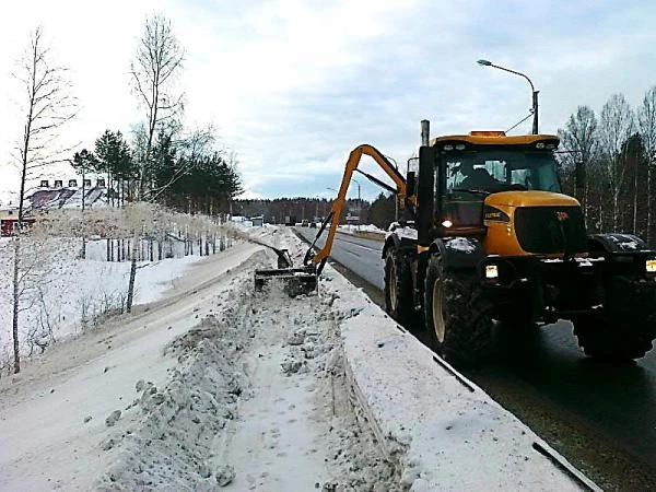 Фото Фрезерно-роторная насадка SB1200 на стрелу манипулятора косилки-кустореза Bomford