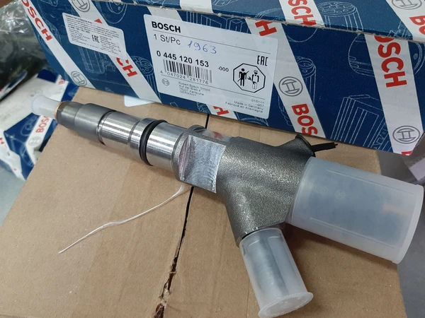 Фото Топливная форсунка Bosch 0445120153 Камаз Евро-4