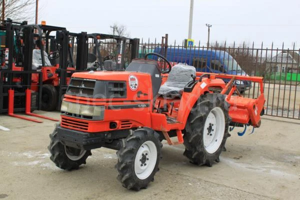 Фото Японский мини трактор KUBOTA GT3D