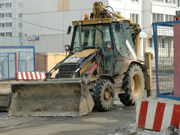 Фото Аренда экскаватора-погрузчика Caterpillar 428