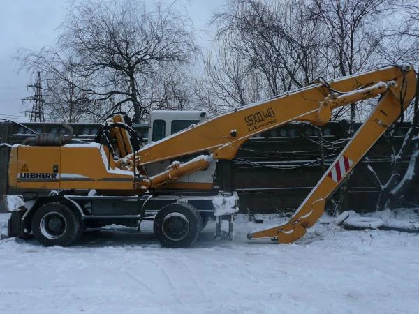 Фото Грейферный погрузчик Liebherr A 904