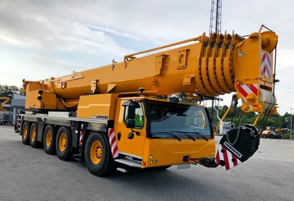 Фото Автокран Liebherr LTM 1250 — 250 тонн