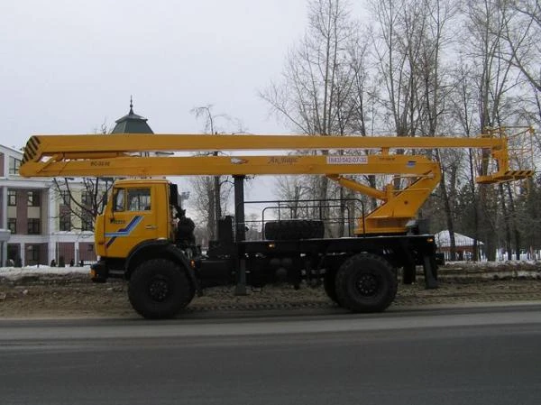 Фото Автогидроподъемник КЭМЗ ВС-22.06 (двухколенный) на шасси КамАЗ-43502 (4x4)