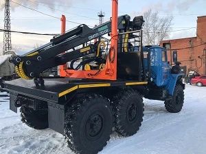 Фото Лесовозный тягач Урал капремонт  2021 с манипулятором