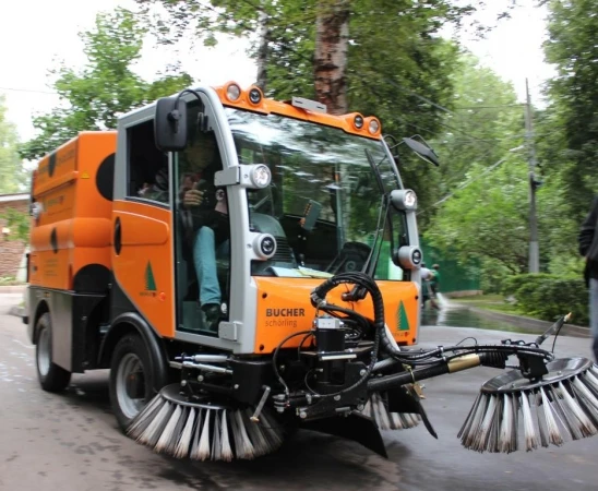 Фото Вакуумная подметально-уборочная машина Bucher CityCat 2020 XL (Бухер Ситикэт)