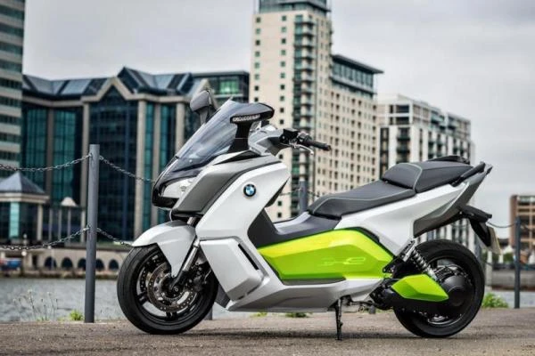 Фото Электромотоцикл BMW C Evolution