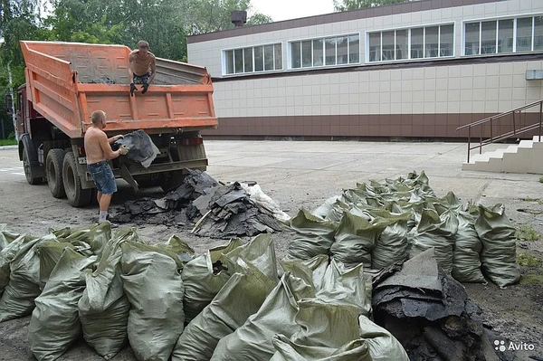 Фото Вывоз мусора строительной площадки самосвалом в Нижнем Новгороде