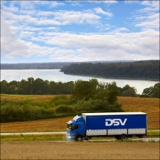 Фото DSV Road: перевозки промышленных грузов по всему миру.