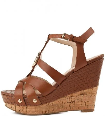 Фото Guess FLOKI2-LEA03-TAN