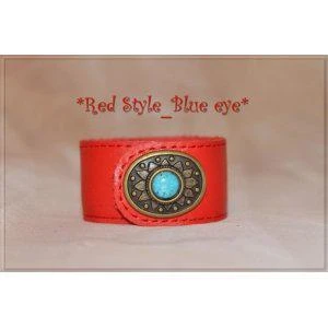 Фото Red Style-Blue eye