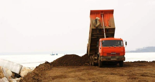 Фото Грунт отсыпной с доставкой 25 тонн