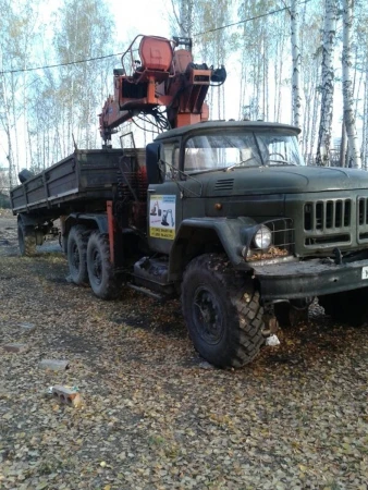 Фото Грузовой тягач ЗИЛ-131 с манипулятором