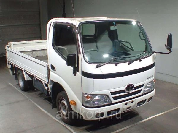 Фото Легкий грузовик категория B бортовой TOYOTA DYNA