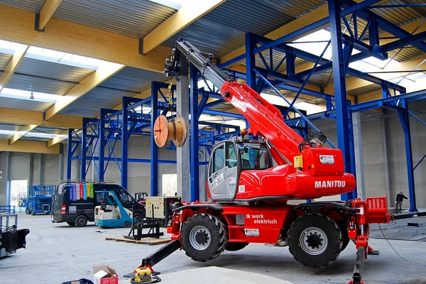 Фото Телескопический погрузчик Manitou MRT-X 2150