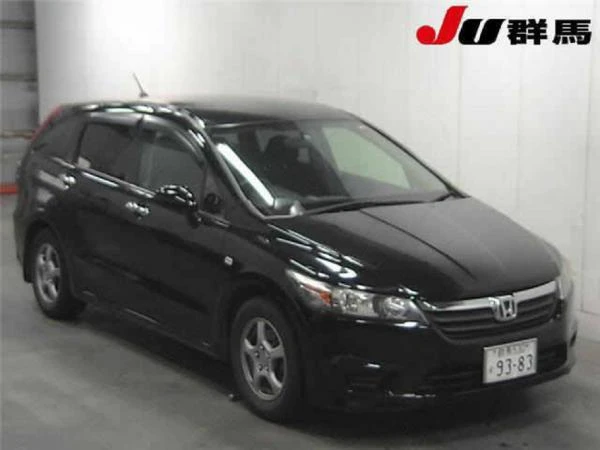 Фото Honda Stream 7-ми местный минивен