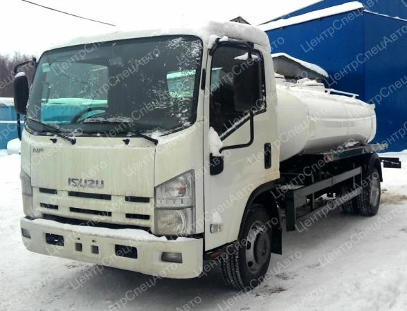 Фото Isuzu NPR75LK Цистерна 4,0 м3