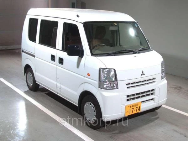 Фото Грузопассажирский микроавтобус MITSUBISHI MINICAB VAN гв 2014 салон 2 - 4 места груз 350 кг пробег 47 т.км