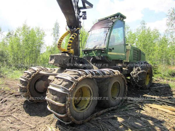 Фото Харвестер John Deere 1270 / 758