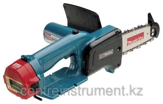 Фото Аккумуляторная пила Makita UC120DWAE