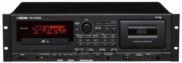 Фото CD/CC-проигрыватель TASCAM CD-A550