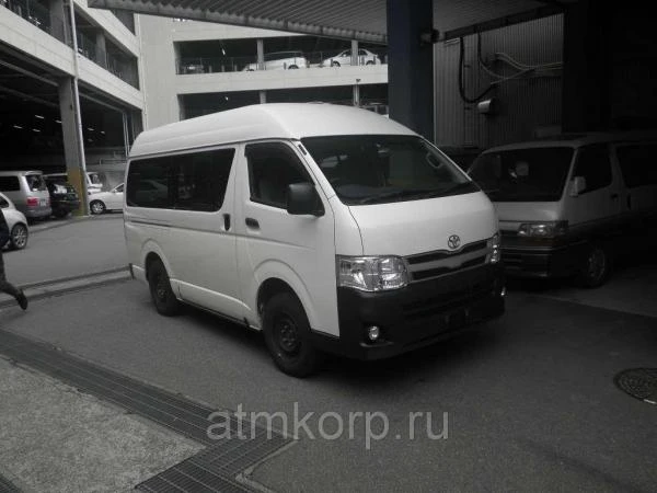 Фото Грузовой микроавтобус фургон категория B TOYOTA HIACE VAN