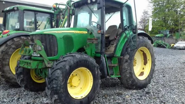 Фото Трактор John Deere