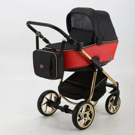 Фото Коляска 2 в 1 BeBe-mobile Gusto Special Edition эко-кожа красная/черный с золотой рамой