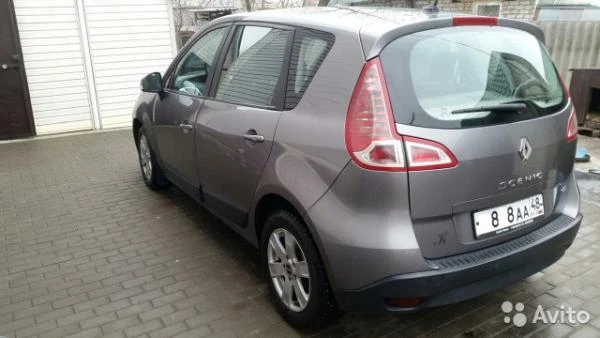 Фото Renault Scenic