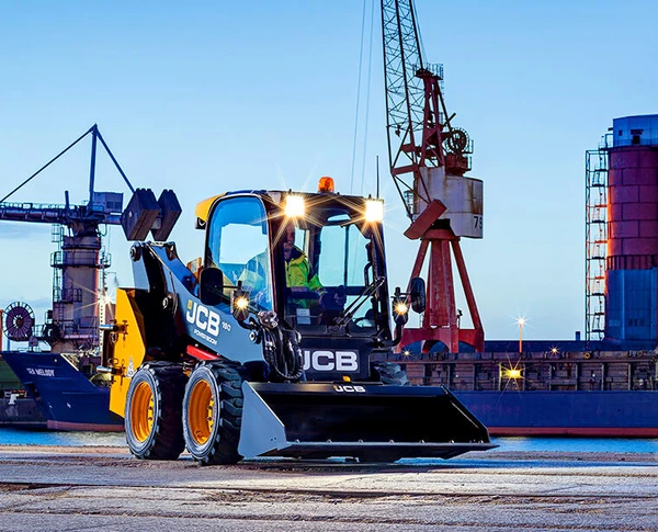 Фото Мини-погрузчик JCB 190