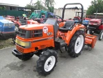 фото Японский мини трактор KUBOTA GT3D