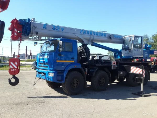 Фото Аренда и услуги автокранов в Санкт Петербурге