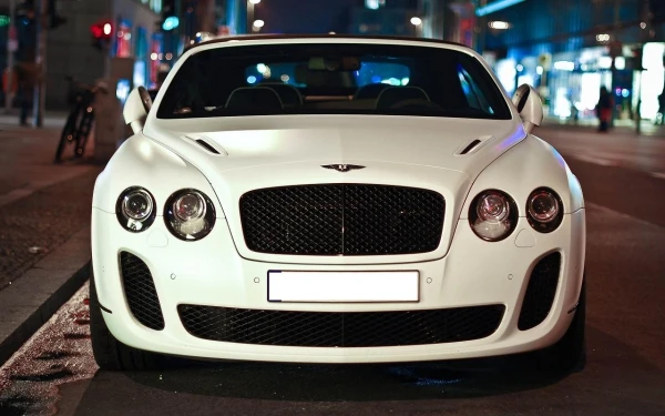 Фото Bentley Continental Flying Spur с водителем