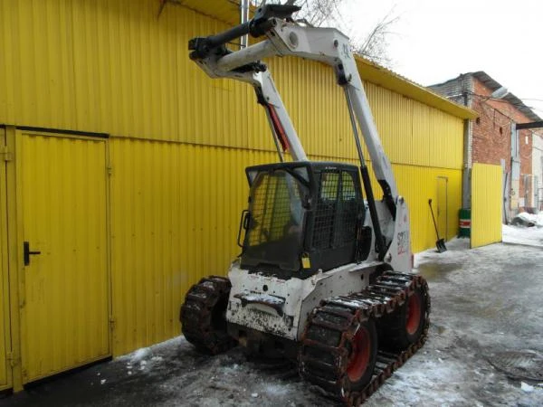 Фото Минипогрузчик Bobcat S220