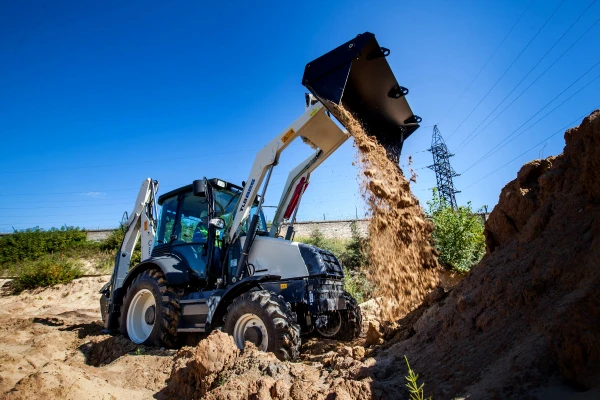 Фото Экскаватор-погрузчик Terex TLB 825