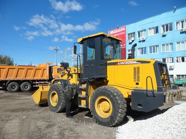 Фото Погрузчик XCMG LW300K