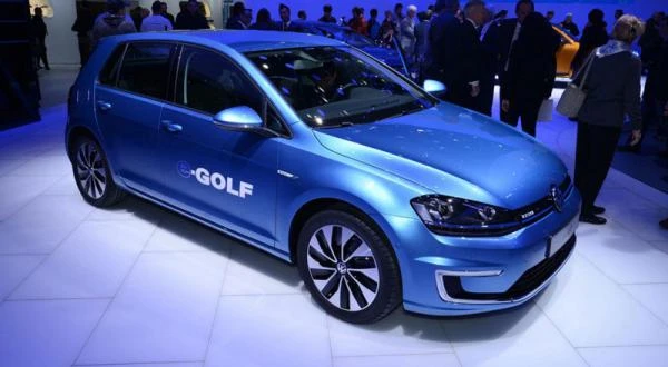 Фото Электромобиль Volkswagen E-golf