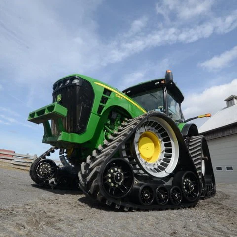 Фото Гусеничный ход Soucy для посевных комплексов John Deere