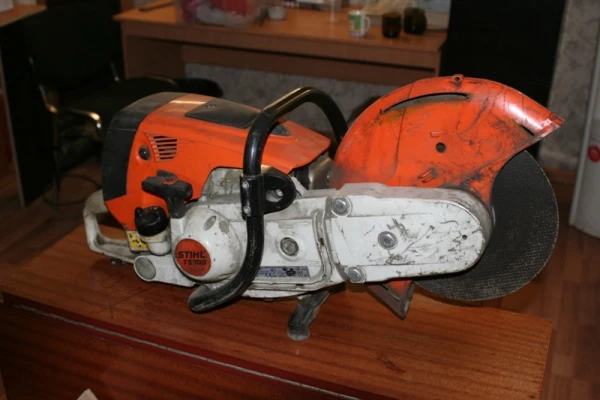 Фото Продам Бензорез Stihl TS 700