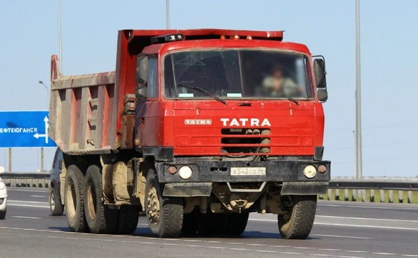 Фото Арендам Самосвал карьерный внедорожный TATRA 815