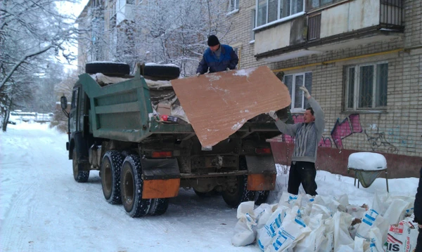 Фото Камаз самосвал вывоз мусора в Нижнем Новгороде