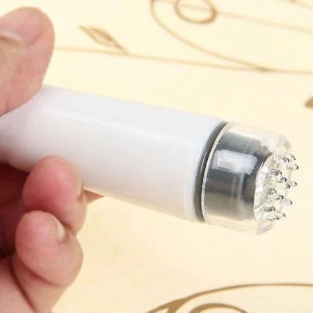 Фото Компактный вибро-массажер для всего тела Mini Massager