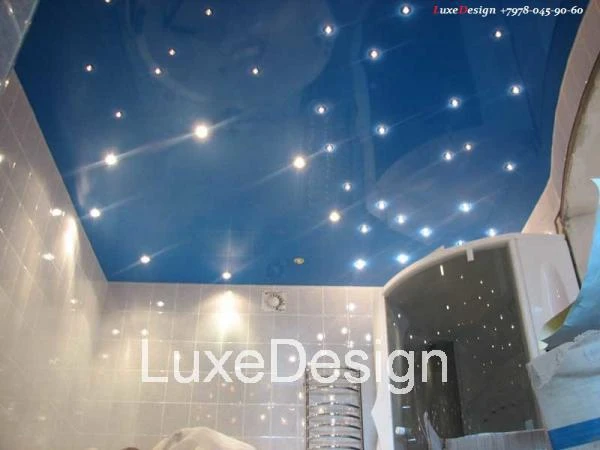 Фото Европейские натяжные потолки в ванной LuxeDesign