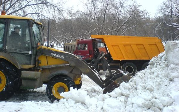 Фото Вывоз снега с утилизацией