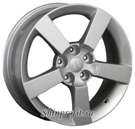 Фото Replica MI15 6.5x17/5x114.3 D67.1 ET38 Silver