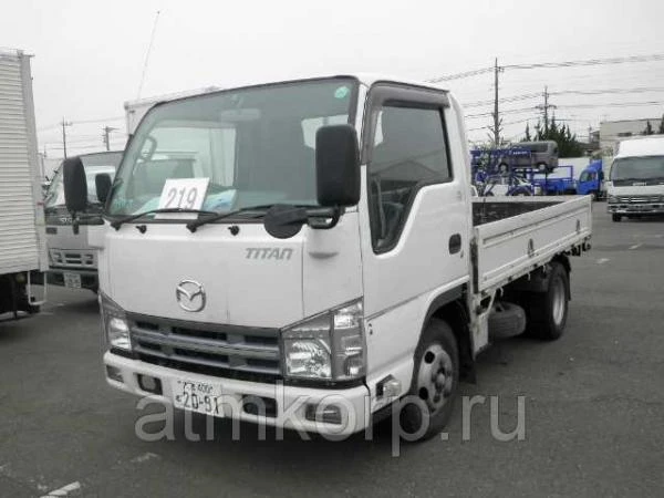 Фото Грузовик бортовой MAZDA TITAN кузов LHR85A год выпуска 2012 грузоподъемность 1,5 тонны пробег 131 тыс км