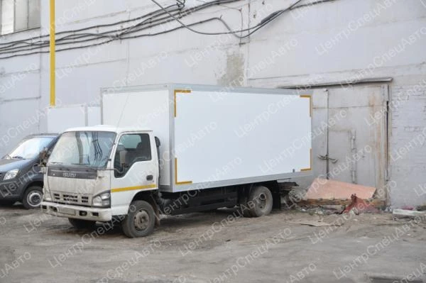 Фото Isuzu NPR75LK фургон сэндвич