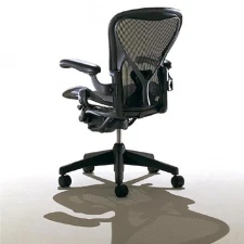 Фото Herman Miller Aeron