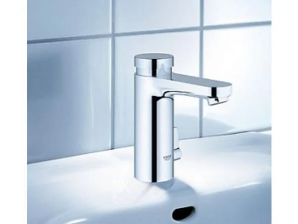 Фото Grohe Eurosmart Cosmopolitan S 36317000 Порционно-нажимной смеситель для раковины